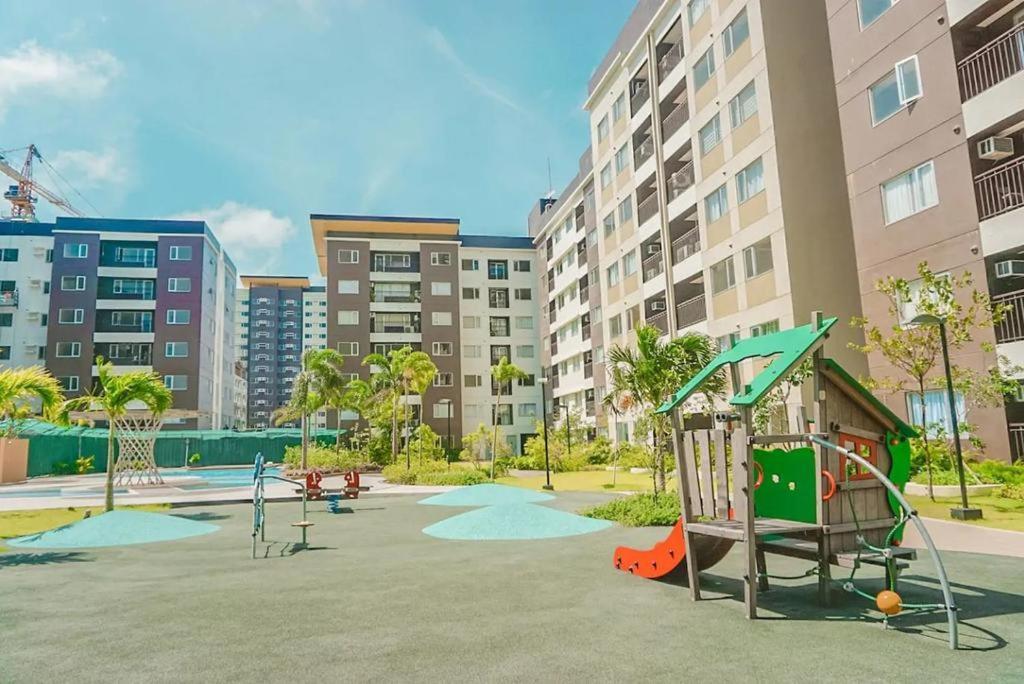 Avida Atria T2-F ,5Mins To Festive Walk And 4 Mins To Iloilo Convention Center Aparthotel Exteriör bild